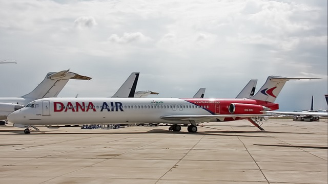 M D82 Dana Air 