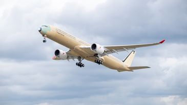 A3501000 Ulr Msn 707 First Flight.jpg