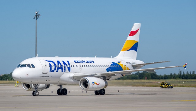 Danair Airbus A319 Ber